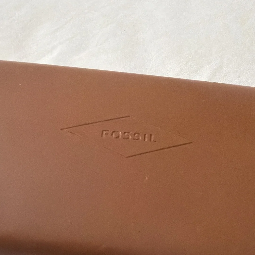 Fossil fos 7041